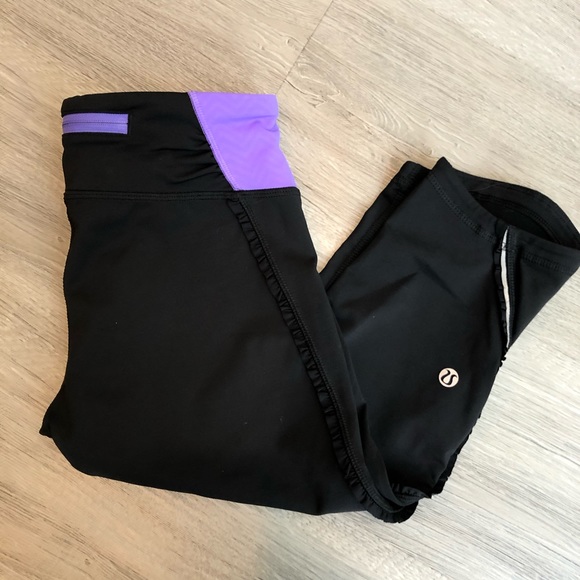 đź’•LULULEMON Ruffle Crop Legging - Picture 5 of 8